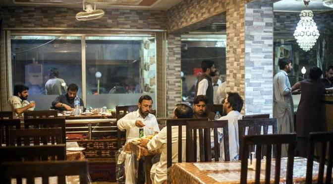 ہرات کے ہوٹلوں میں مرد و خواتین کے ایک ساتھ کھانا کھانے پر پابندی 