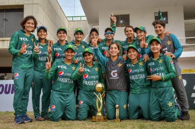 ویلڈن ٹیم پاکستان، پاکستانی ویمنز کرکٹ ٹیم کی سری لنکا کیخلاف تاریخی فتح 