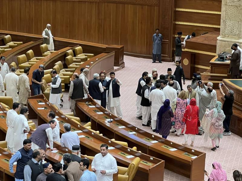 پنجاب اسمبلی کا بجٹ اجلاس تاخیر کا شکار،پرویز الہٰی اجلاس شروع کرنے میں رکاوٹ 