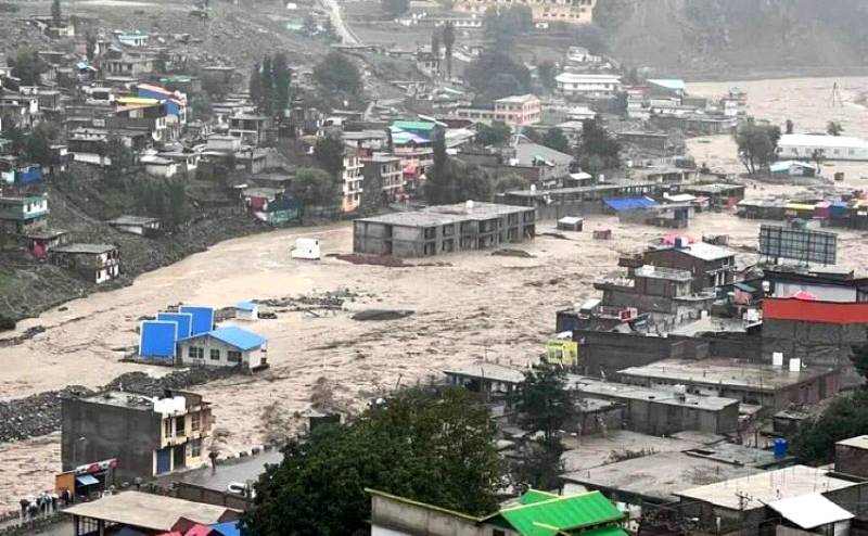 خیبرپختونخواہ میں سیلاب سے متاثرہ 17 اضلاع میں نافذ ایمرجنسی میں توسیع
