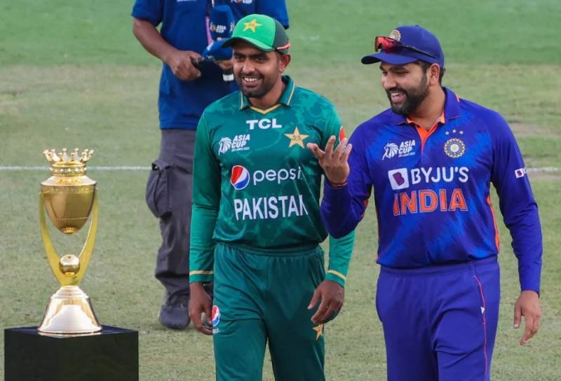 ایشیا کپ: پاکستان کا بھارت کے خلاف ٹاس جیت کر فیلڈنگ کا فیصلہ 