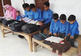 والدین کیلئے خوشخبری،حکومت سندھ نے اسکولوں سے یونیفارم اور کتابیں خریدنے کی شرط ختم کردی 