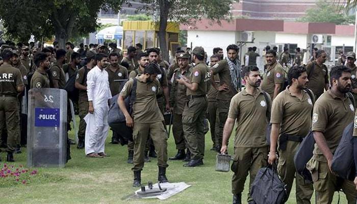 آئی جی پنجاب کا پولیس کو سیاسی معاملات چھوڑ کر کرائم کنٹرول کرنے پر فوکس کرنے کا حکم
