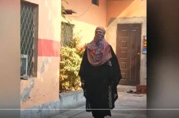 ویڈیو : برقع پہن کر لڑکیوں کو تنگ کرنے والا ملزم گرفتار
