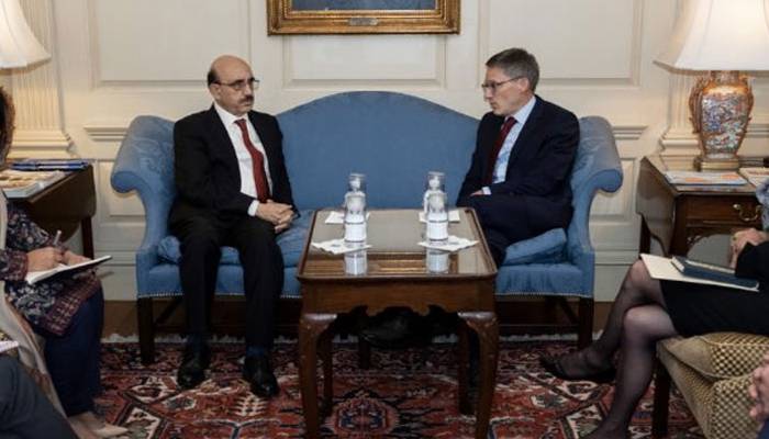پاکستانی سفیر کی امریکی محکمہ خارجہ کے قونصلر سے ملاقات، مختلف شعبوں میں تعاون بڑھانے پر اتفاق