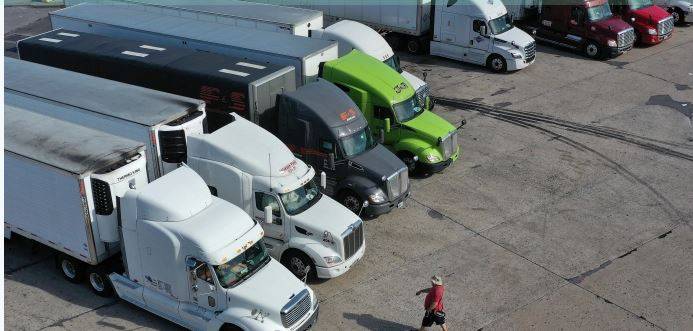 کینیڈا میں غیر ملکی ٹرک ڈرائیوروں کی طلب میں اضافہ ، نوکری کے ساتھ مراعات بھی ملیں گی