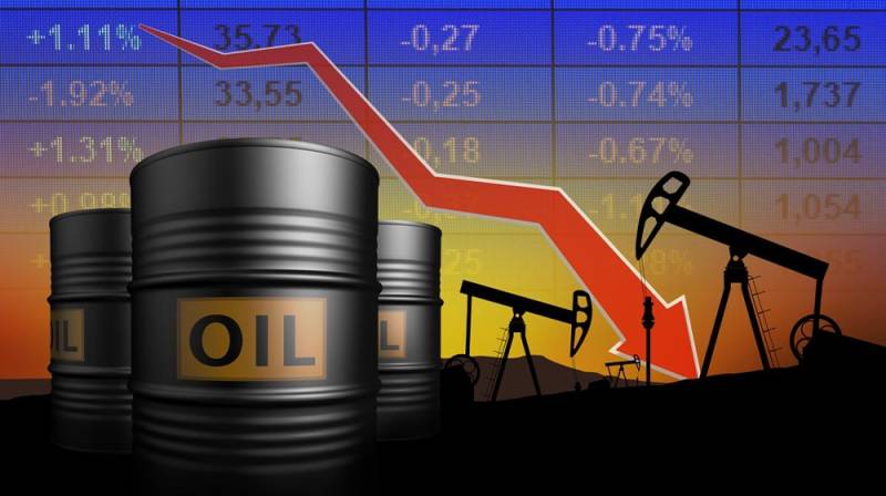 عالمی مارکیٹ میں تیل کی قیمتیں رواں سال کی کم ترین سطح پر پہنچ گئیں 