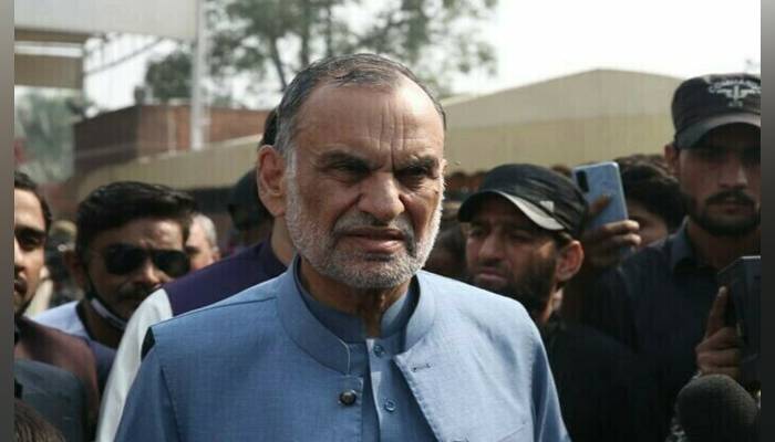 اعظم سواتی کو بلوچستان  پولیس سے رہائی ملنے سے پہلے ہی سندھ پولیس نے گرفتار کرلیا