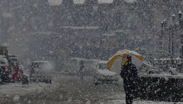 محکمہ موسمیات نے خیبر پختو نخوا، گلگت بلتستان اور کشمیر میں  ہلکی بارش اور برفباری  کاامکان ظاہر کردیا 