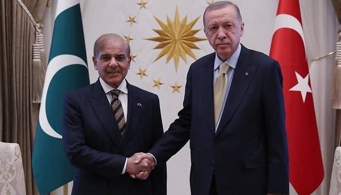 وزیراعظم شہباز شریف کا ترک صدر سے رابطہ، زلزلے کی تباہی سے نمٹنے کیلئے تعاون کی پیشکش