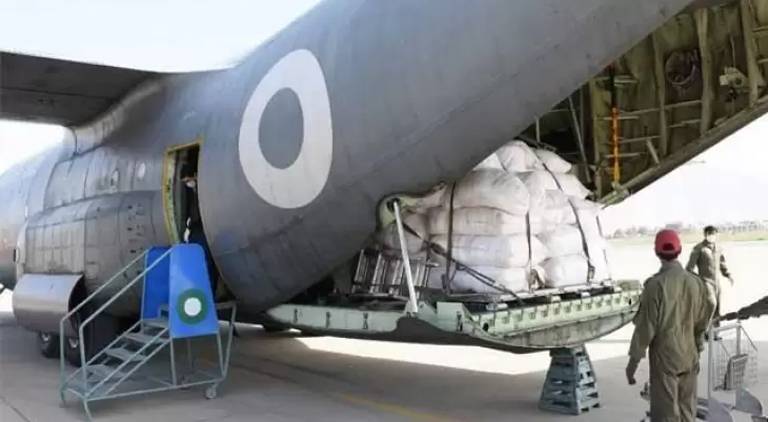 پاک فضائیہ کا سی-130 طیارہ سرچ اینڈ ریسکیو ٹیم کے ارکان اور امدادی سامان لے کر ترکیہ پہنچ گیا 