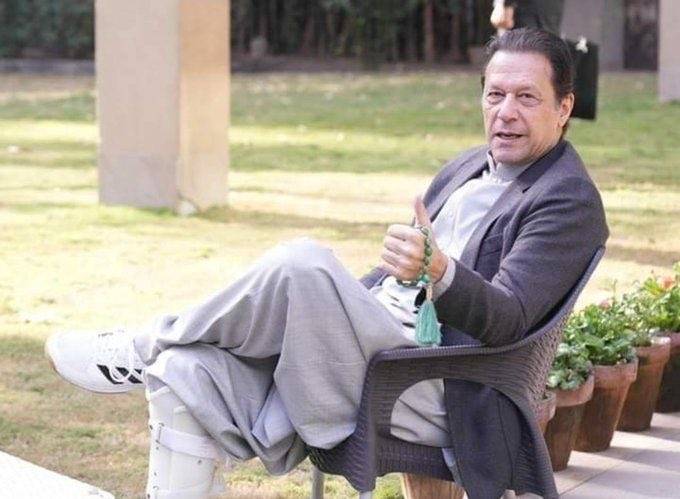 جب پتا ہے ڈاکٹرز نے مجھے چلنے سے منع کیا عدالتیں پھر بار بار بلا رہی ہیں، ہماری آخری امید صرف عدلیہ ہے: عمران خان 