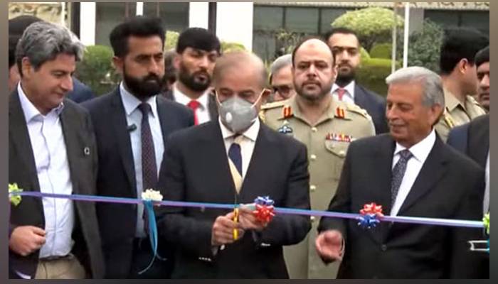 وزیراعظم نے اسلام آباد میں سکول آن ویلز منصوبے کا افتتاح کردیا