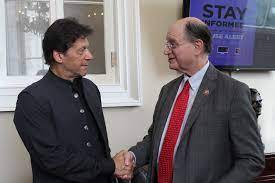 عمران خان کا امریکی کانگریس کے سینئر رکن سے رابطہ ، مسائل سے آگاہ کیا