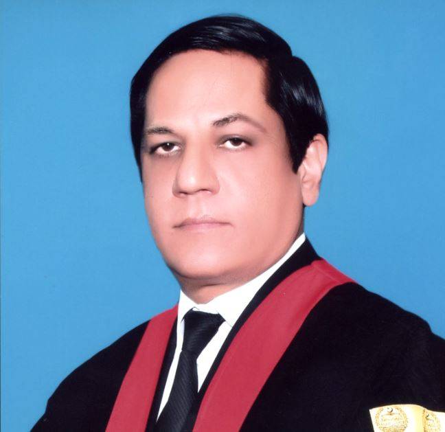 پولیس اور ایف آئی اے عمران خان کے خلاف کارروائی کریں،حکم امتناعی واپس لیتے ہیں: جسٹس طارق سلیم شیخ 