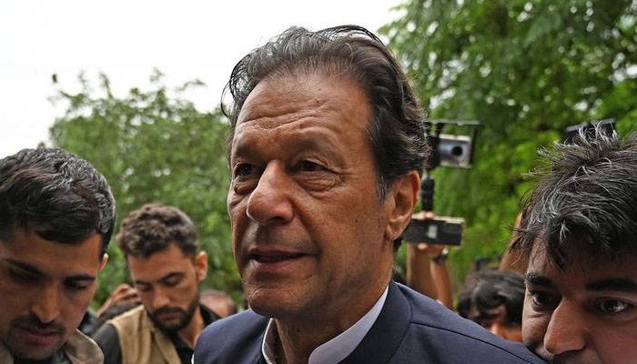  121 مقدمات  کا  معاملہ، عمران خان لاہور ہائیکورٹ پہنچ گئے 