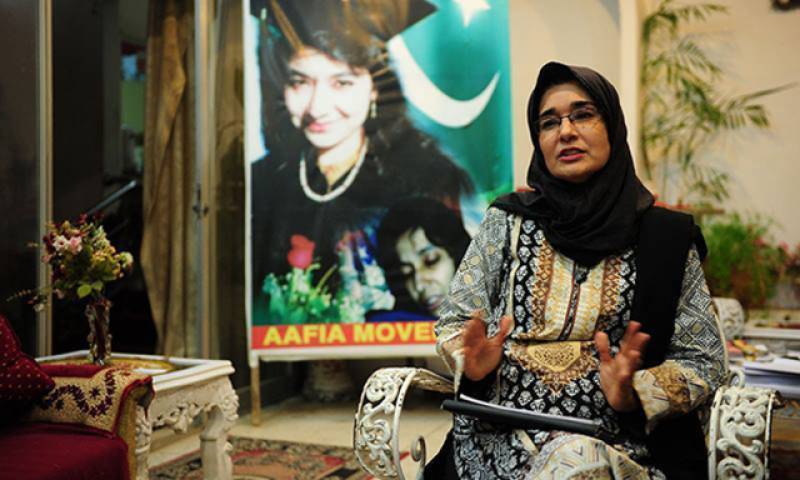 ڈاکٹر عافیہ صدیقی کی فوزیہ صدیقی سے ملاقات، عوام آواز اٹھائیں، حکمرانوں کومجبور کریں، عافیہ صدیقی کی رہائی کروائیں: سینیٹر مشتاق احمد