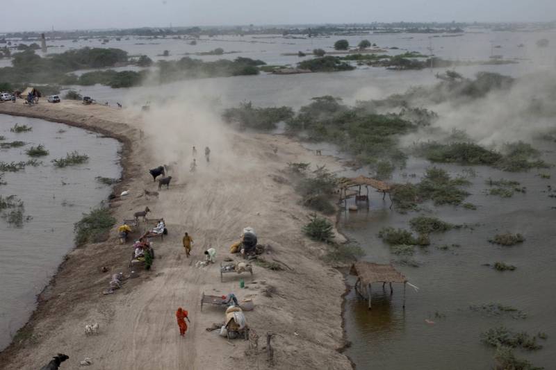 پاکستان ایک بار پھر موسمیاتی تبدیلیوں کی زد میں، سیلاب کا خطرہ سر اٹھانے لگا
