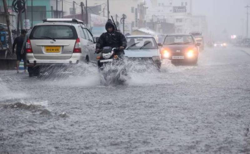  پنجاب سمیت ملک کے مختلف علاقوں میں کہیں شدید تیز، کہیں ہلکی بارش کا سلسلہ جاری